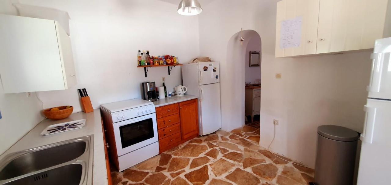 Maison Charme Avec Piscine Privee, Pres De La Mer A Sappounakeika, Tyros Sapounakeika Exterior foto