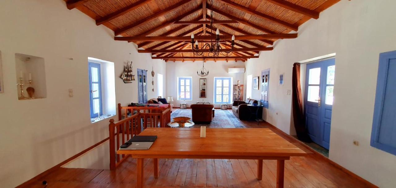 Maison Charme Avec Piscine Privee, Pres De La Mer A Sappounakeika, Tyros Sapounakeika Exterior foto