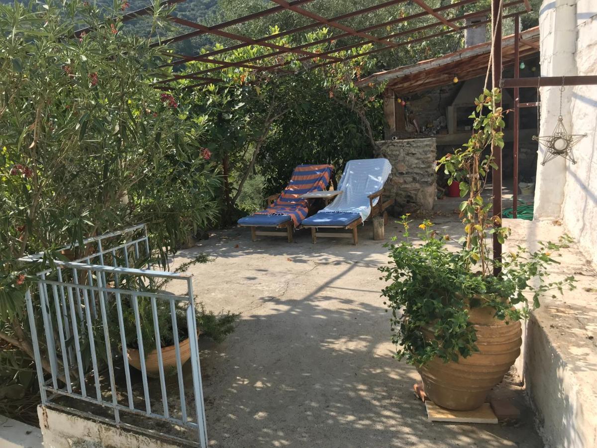 Maison Charme Avec Piscine Privee, Pres De La Mer A Sappounakeika, Tyros Sapounakeika Exterior foto